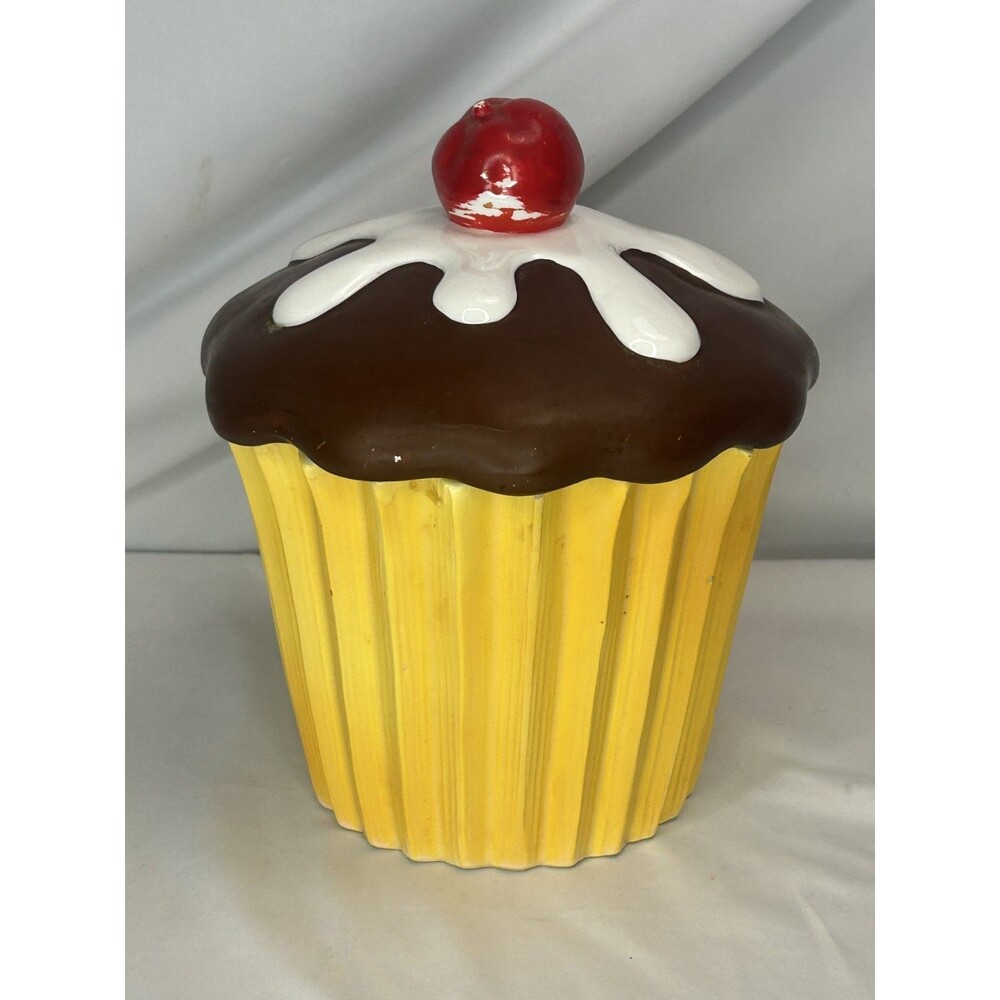 Vintage Holt Howard 1973 Cookie Jar Ceramic Cup Cake
